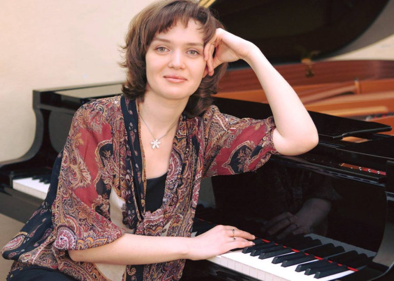 Eleonora-Karpukhova3-thumb