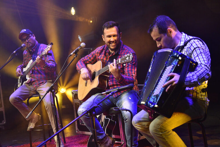 49895611988_e44b1b430b_c