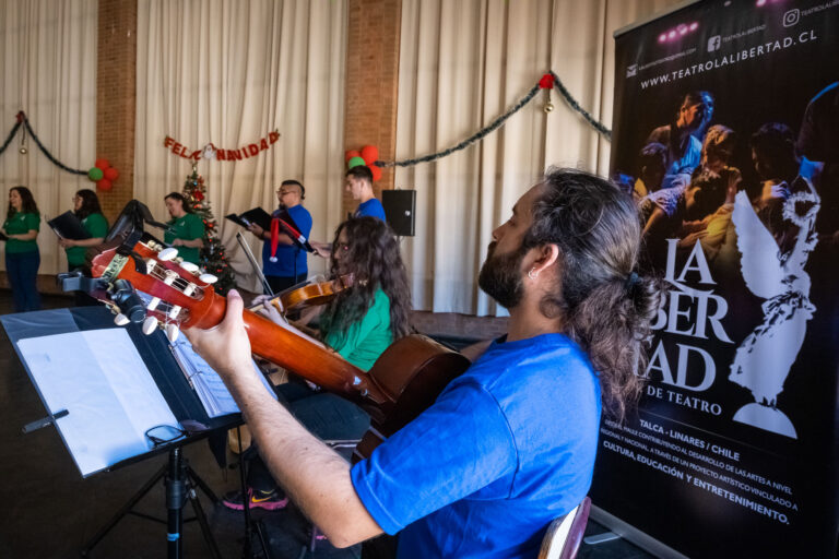 Coro_La_Libertad_Colegio_Javiera_Carrera_004